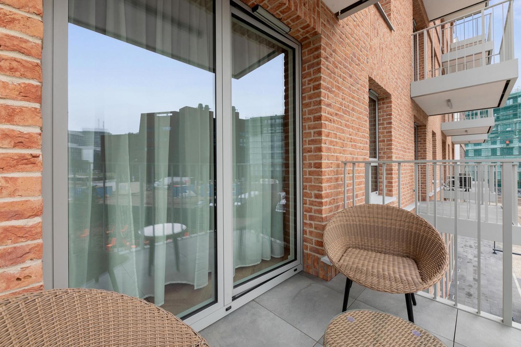 Zurawie - Food Hall, Parking & Stocznia By Downtown *