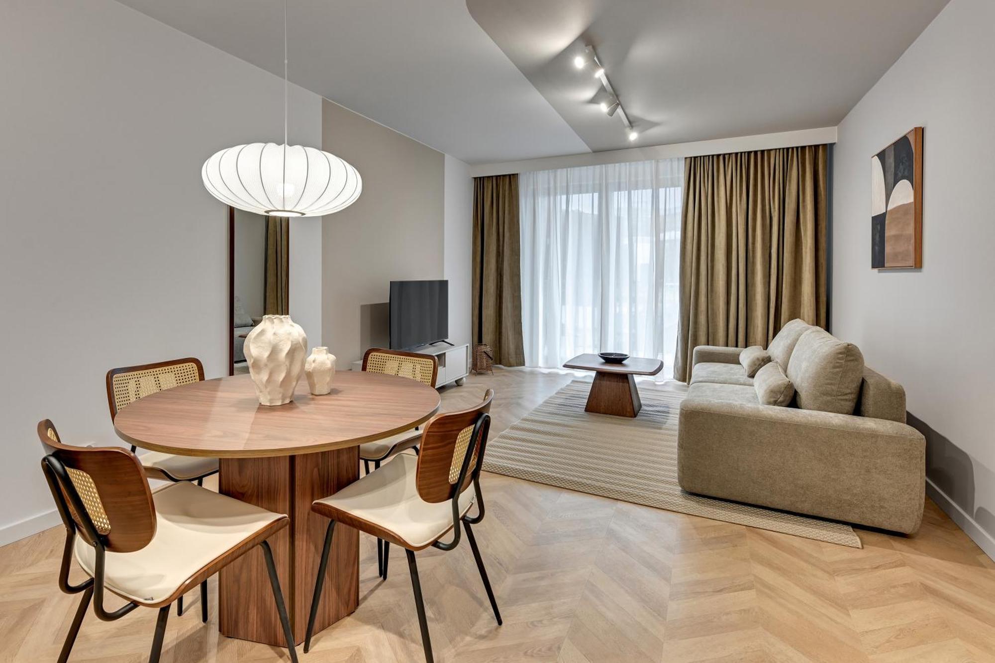 Zurawie - Food Hall, Parking & Stocznia By Downtown Leilighet *