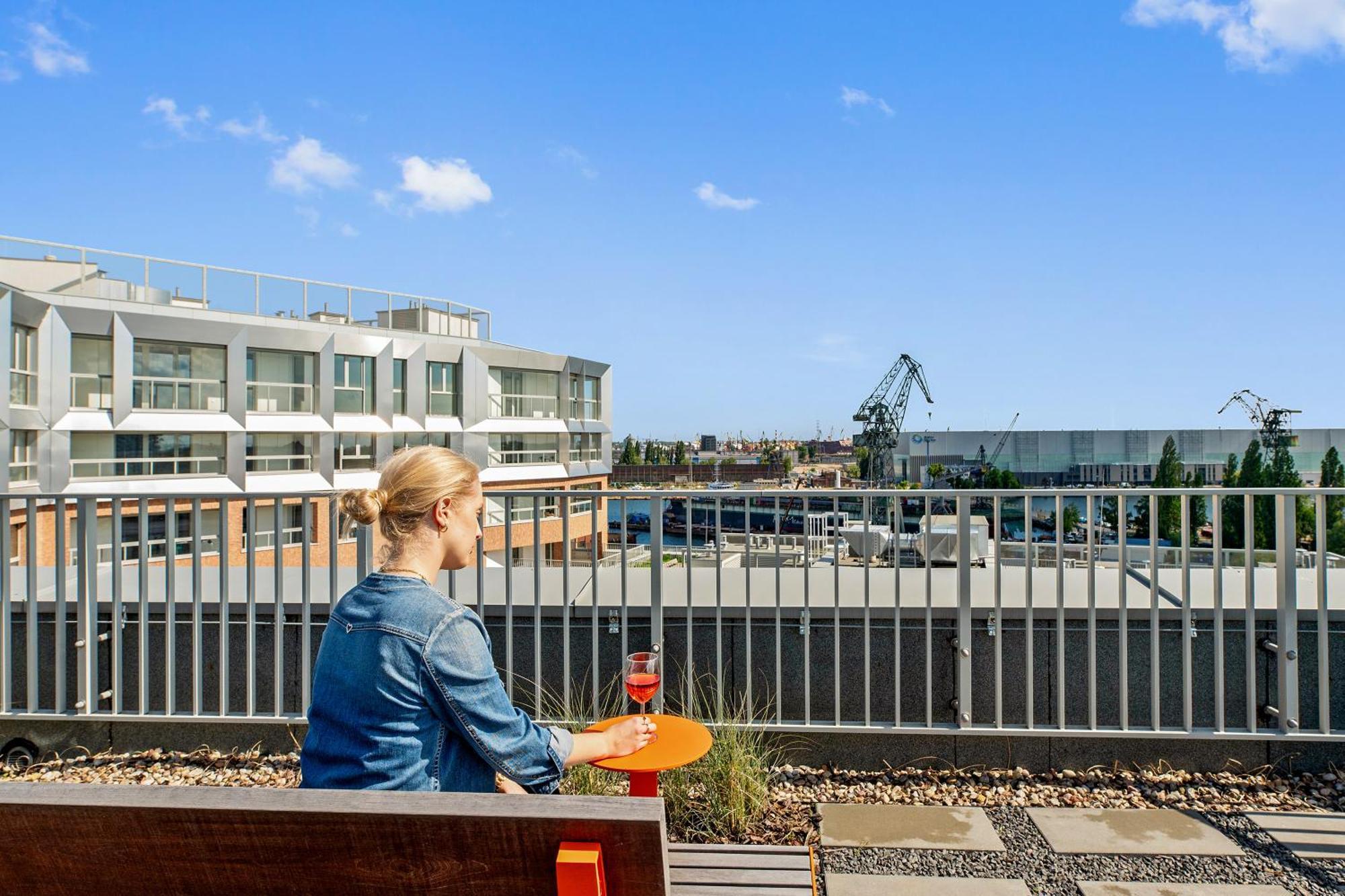 Zurawie - Food Hall, Parking & Stocznia By Downtown *
